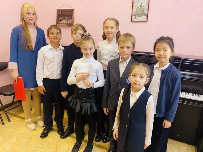 photo_5296783128511245058_y