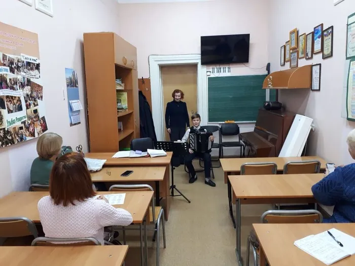 photo_5348266944438068381_y