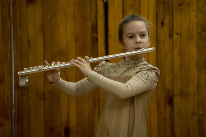 photo_5317033663088683242_y