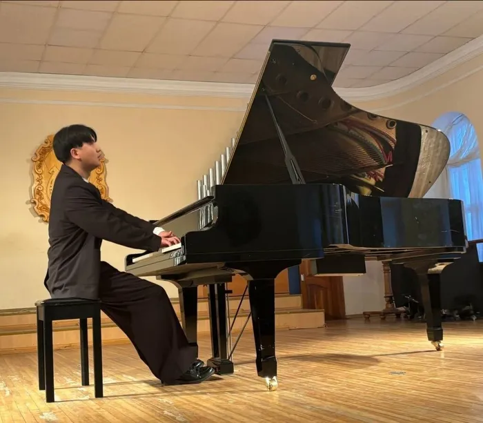 Джан в колледже1