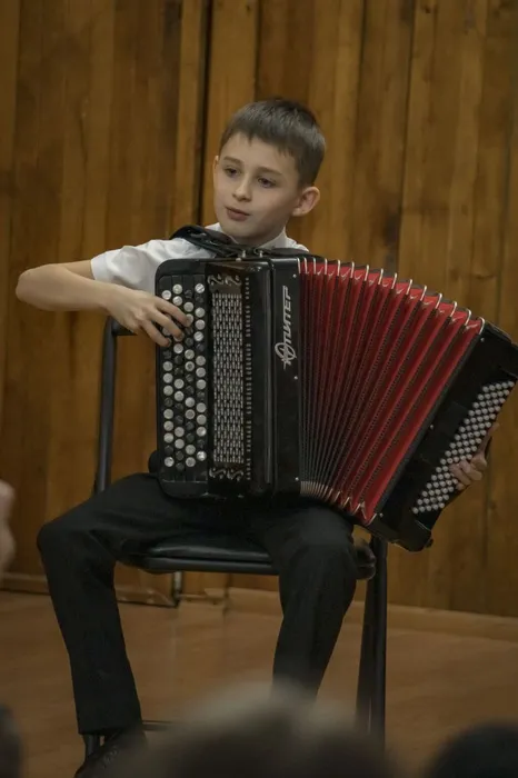 photo_5317033663088683221_y