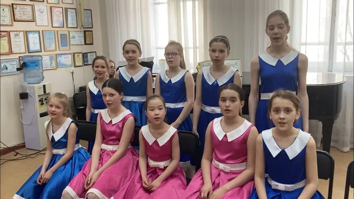 ВЕСЁЛЫЕ НОТКИ