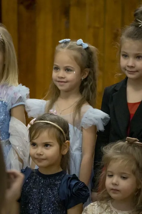 photo_5317033663088683233_y