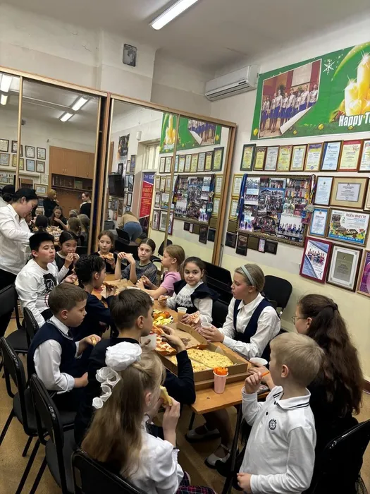 photo_5253937926335751681_y