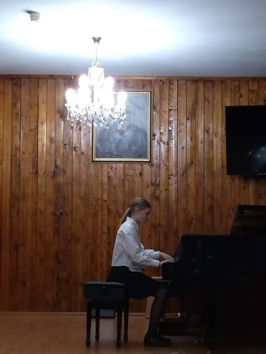 photo_5328042325693294974_y