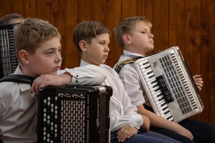 photo_5249506606713005569_y