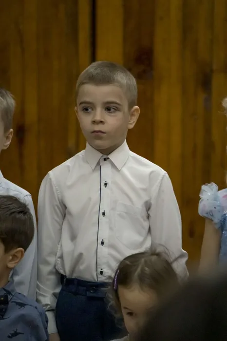 photo_5317033663088683237_y