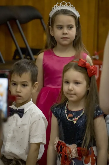 photo_5317033663088683236_y