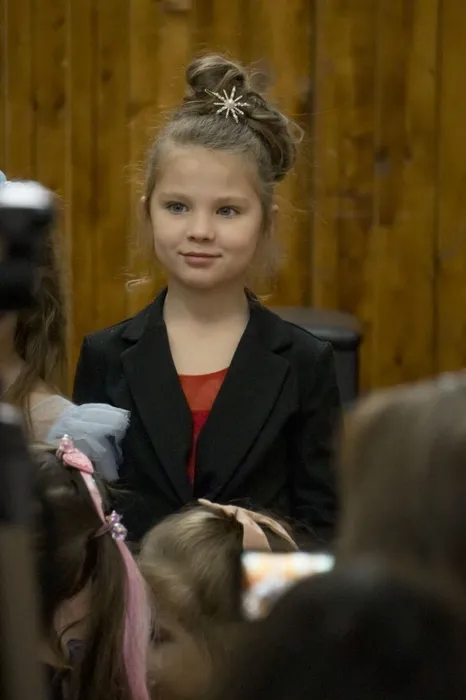 photo_5317033663088683239_y